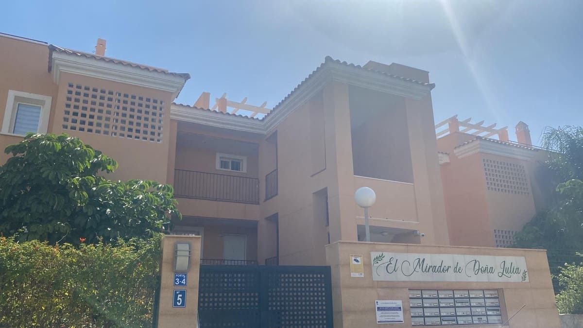 1 sypialnia Apartament na sprzedaż w Casares z basenem garażem - 265 000 € (Ref: 9528464)