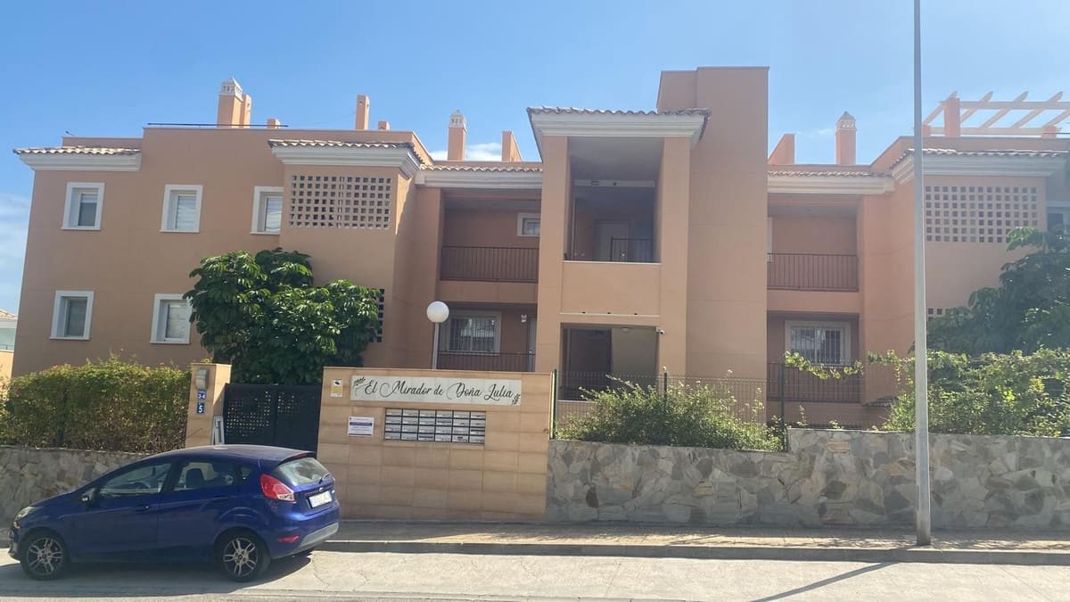 1 sypialnia Apartament na sprzedaż w Casares z basenem garażem - 265 000 € (Ref: 9528464)