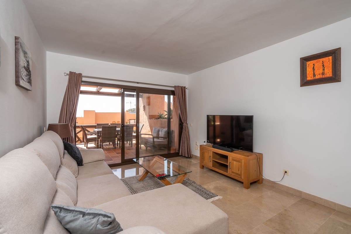2 chambre Appartement à vendre à La Duquesa / Puerto de la Duquesa avec piscine garage - 265 000 € (Ref: 9528465)