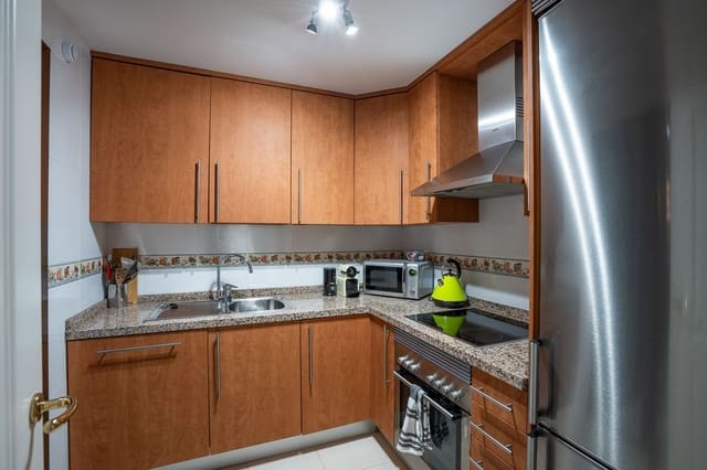 2 chambre Appartement à vendre à La Duquesa / Puerto de la Duquesa, Manilva avec piscine garage - 265 000 € (Ref: 9528465)