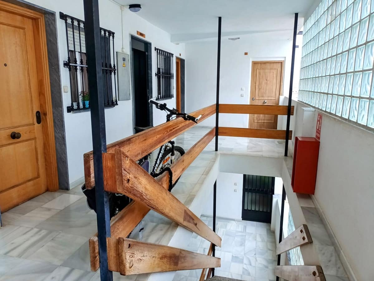 1 slaapkamer Penthouse te koop in Fuengirola met zwembad - € 270.000 (Ref: 9528610)