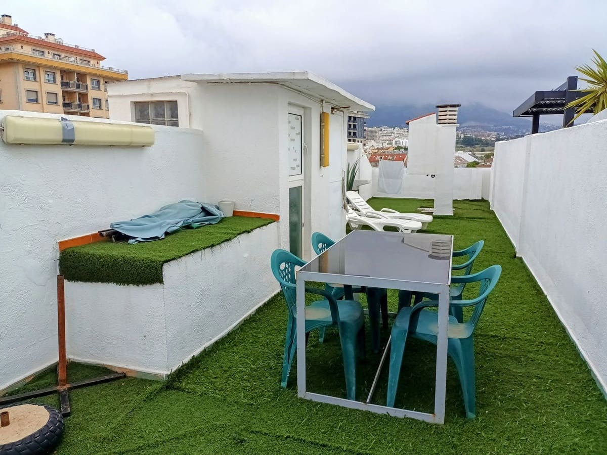 1 slaapkamer Penthouse te koop in Fuengirola met zwembad - € 270.000 (Ref: 9528610)