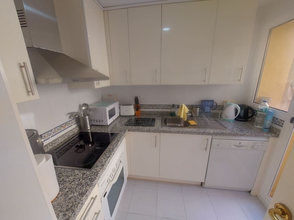 2 camera da letto Attico in vendita in La Duquesa / Puerto de la Duquesa con piscina garage - 275.000 € (Rif: 9528654)
