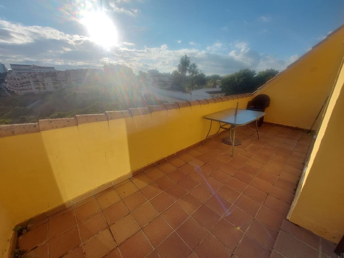 2 camera da letto Attico in vendita in La Duquesa / Puerto de la Duquesa con piscina garage - 275.000 € (Rif: 9528654)