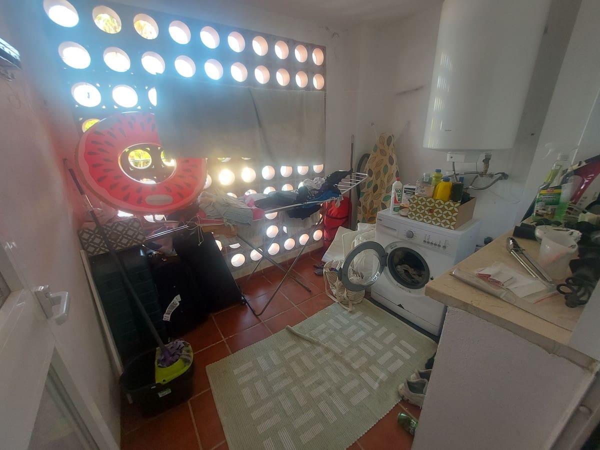 2 chambre Appartement à vendre à La Duquesa / Puerto de la Duquesa avec piscine garage - 275 000 € (Ref: 9528715)