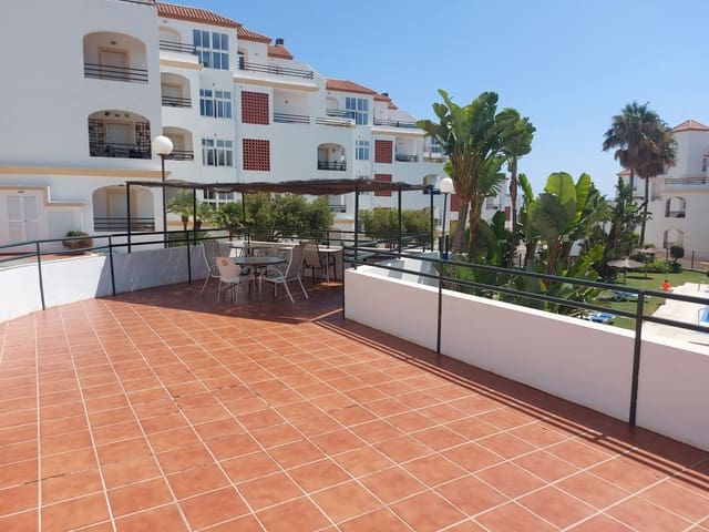 2 chambre Appartement à vendre à La Duquesa / Puerto de la Duquesa, Manilva avec piscine garage - 275 000 € (Ref: 9528715)