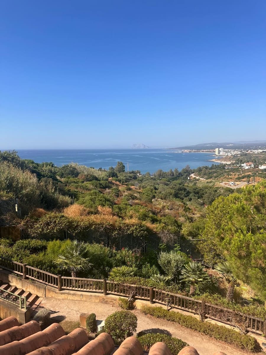 3 soveværelse Penthouse til salg i Manilva med swimmingpool garage - € 275.000 (Ref: 9528718)