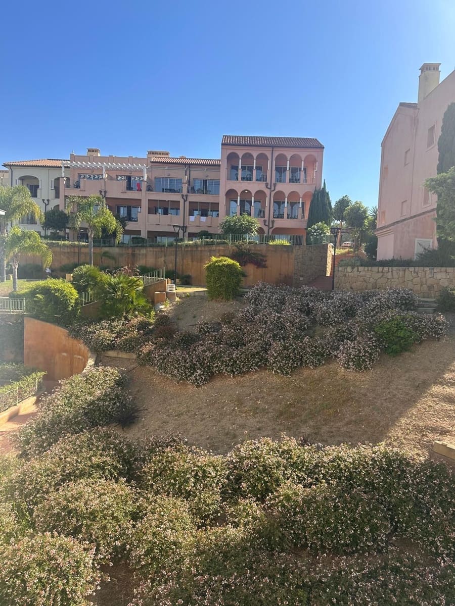 3 soveværelse Penthouse til salg i Manilva med swimmingpool garage - € 275.000 (Ref: 9528718)