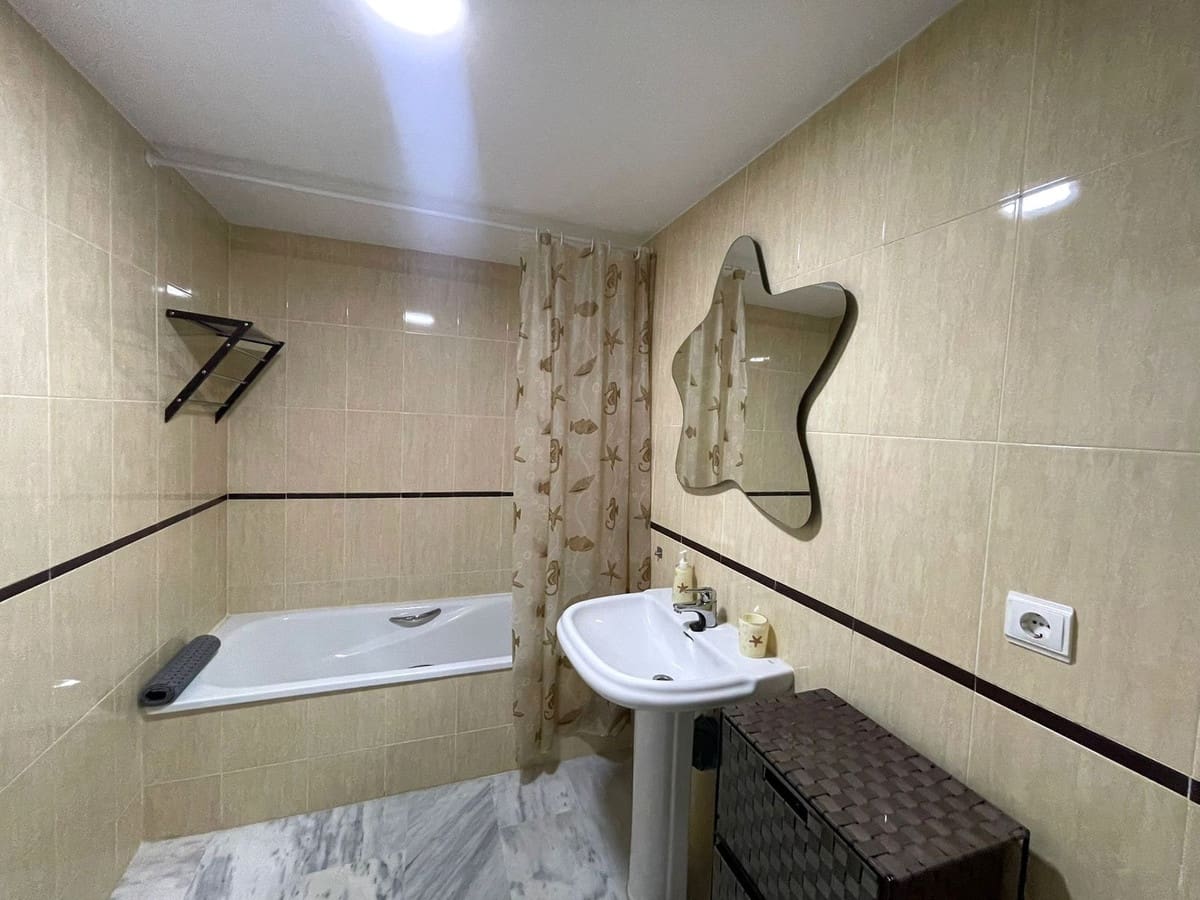 2 slaapkamer Appartement te koop in Manilva met zwembad garage - € 275.000 (Ref: 9528720)