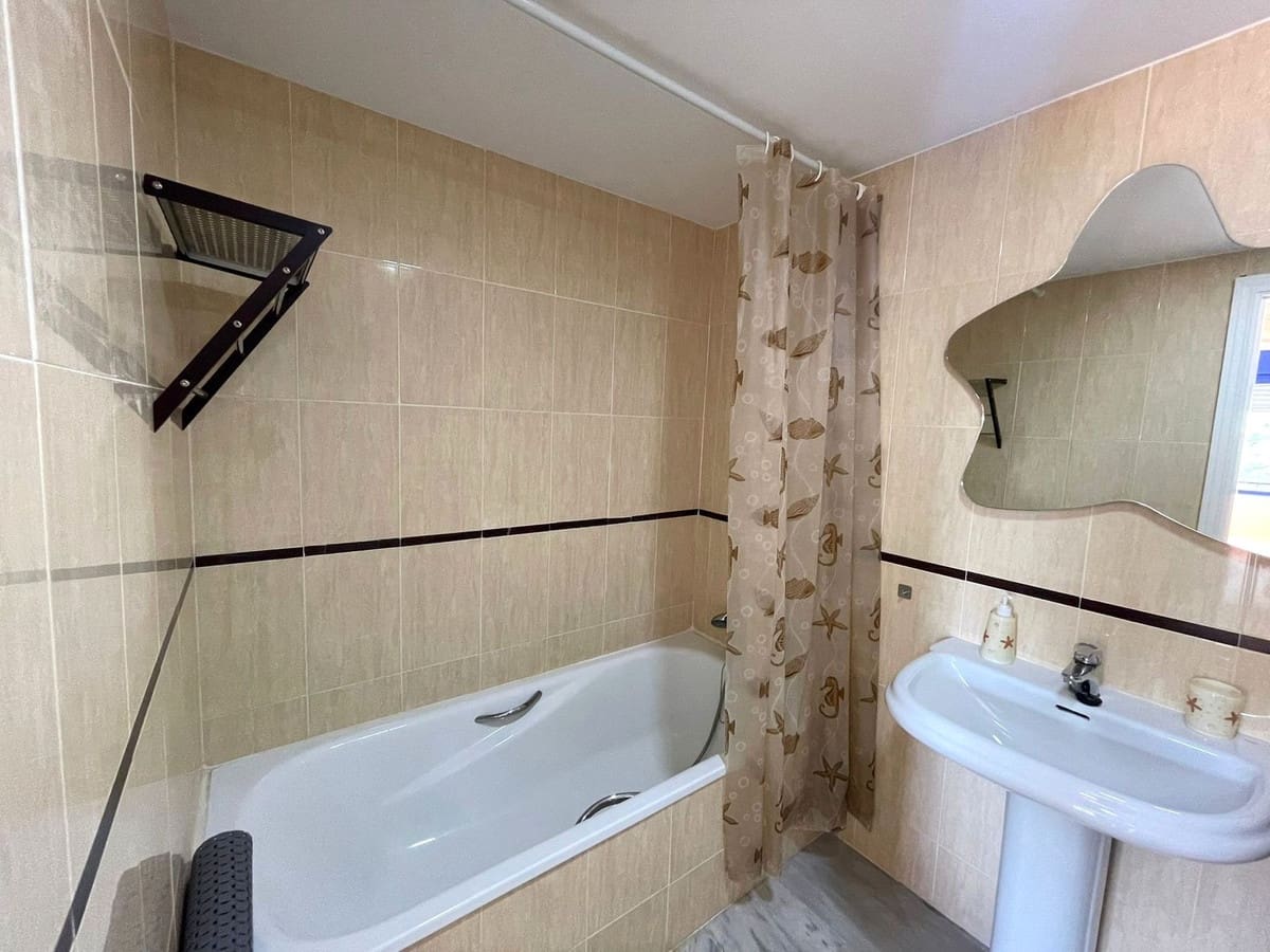 2 slaapkamer Appartement te koop in Manilva met zwembad garage - € 275.000 (Ref: 9528720)