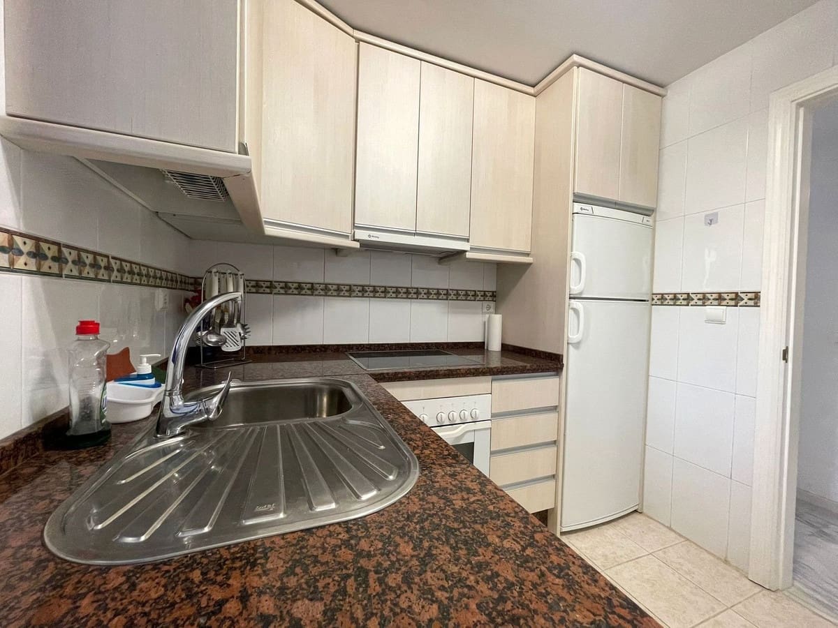 2 slaapkamer Appartement te koop in Manilva met zwembad garage - € 275.000 (Ref: 9528720)