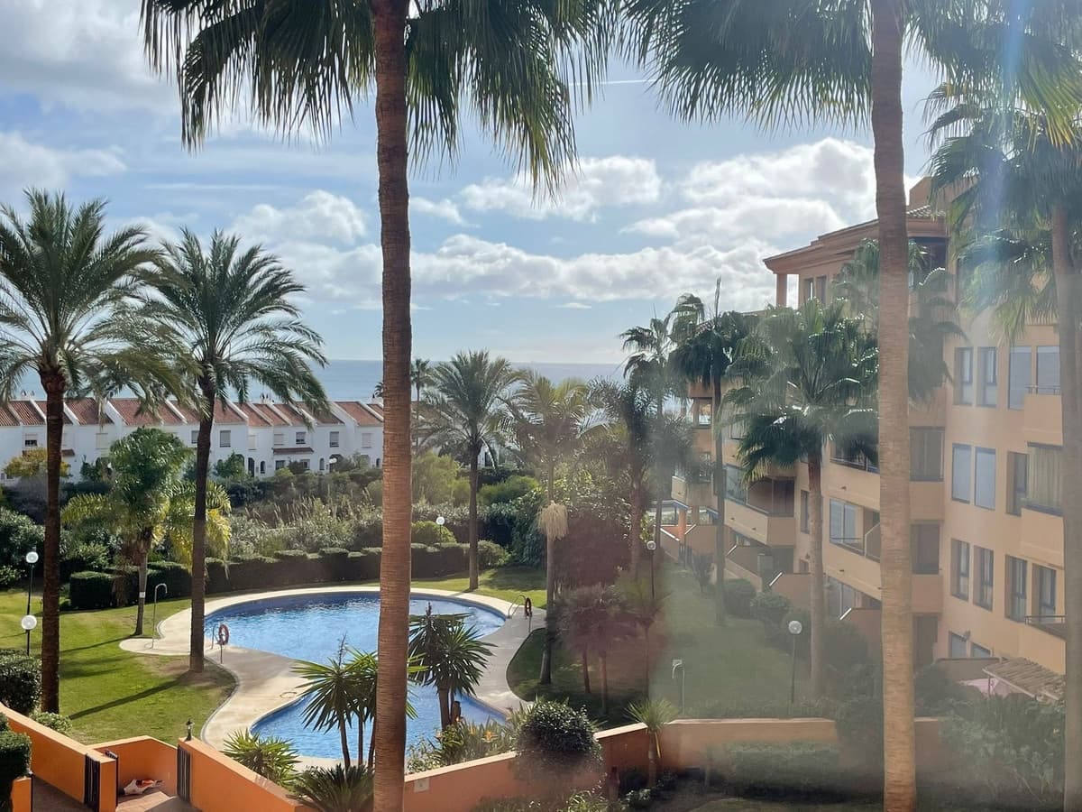 2 slaapkamer Appartement te koop in Manilva met zwembad garage - € 275.000 (Ref: 9528720)