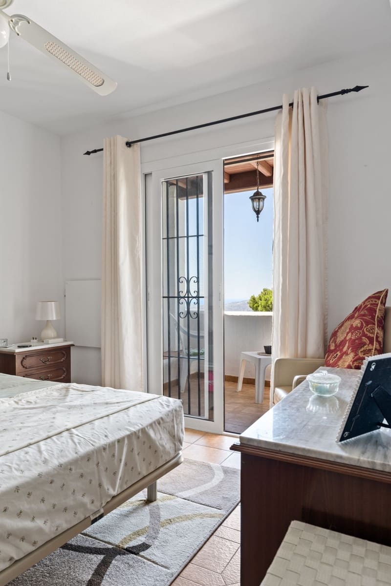 2 sovrum Hus till salu i Mijas med pool - 279 500 € (Ref: 9528724)