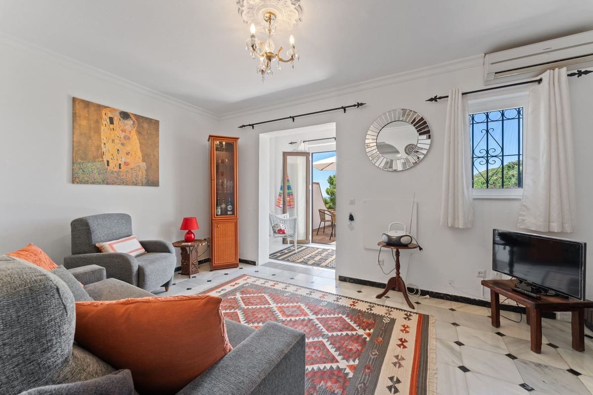 2 sovrum Hus till salu i Mijas med pool - 279 500 € (Ref: 9528724)