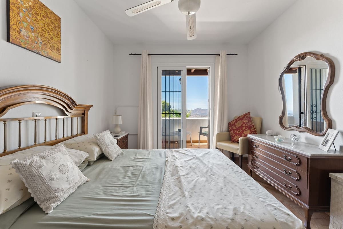 2 sovrum Hus till salu i Mijas med pool - 279 500 € (Ref: 9528724)