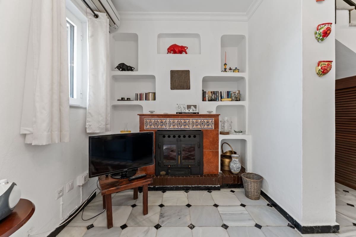 2 sovrum Hus till salu i Mijas med pool - 279 500 € (Ref: 9528724)