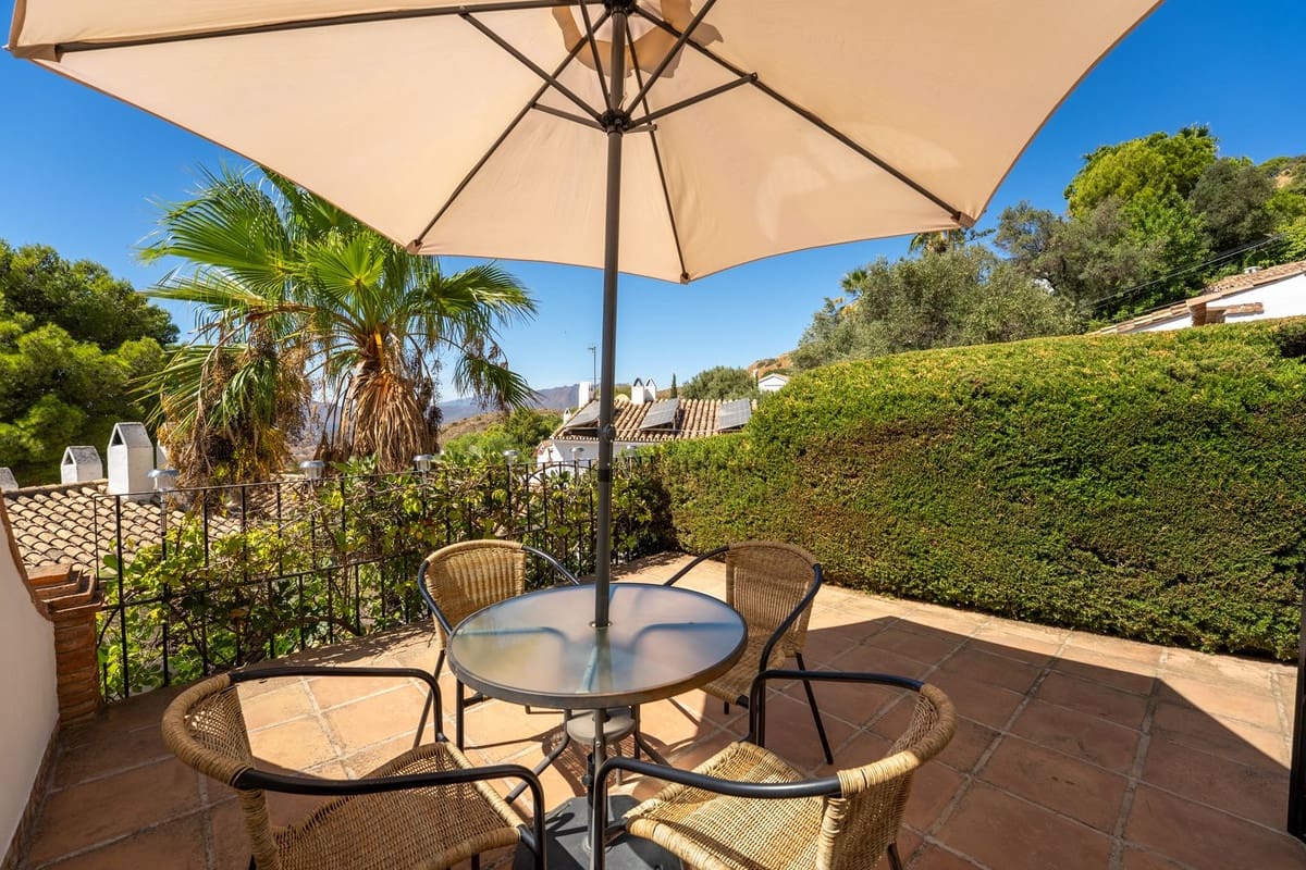 2 sovrum Hus till salu i Mijas med pool - 279 500 € (Ref: 9528724)