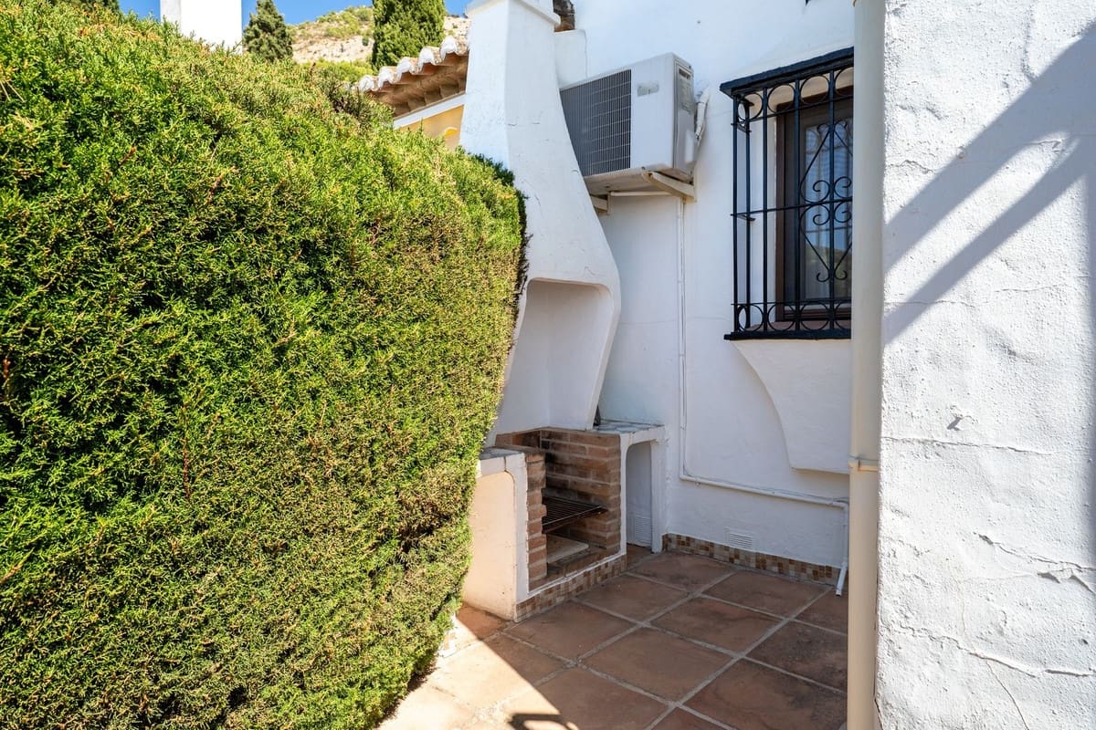 2 sovrum Hus till salu i Mijas med pool - 279 500 € (Ref: 9528724)