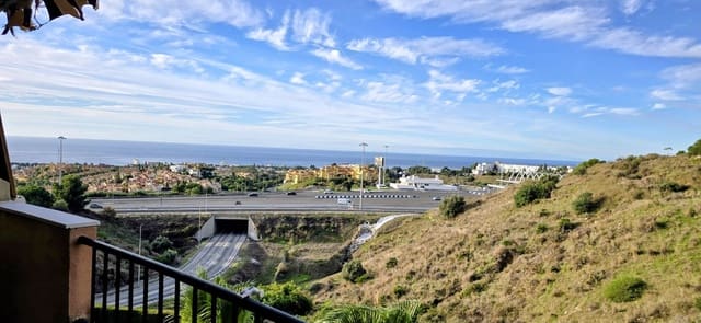 2 chambre Appartement à vendre à Riviera del Sol, Mijas avec piscine - 280 000 € (Ref: 9528726)