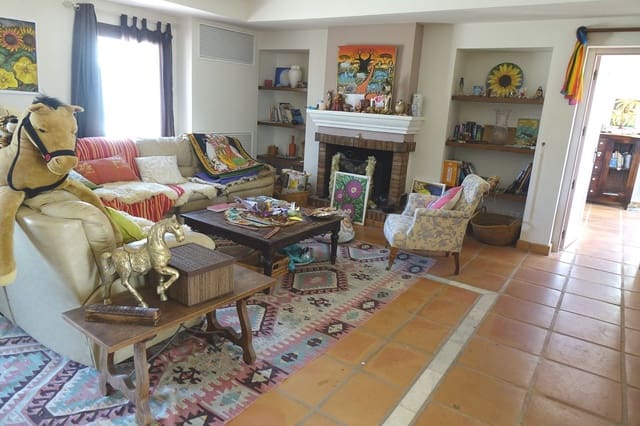 4 quarto Moradia para venda em Valtocado, Mijas com piscina garagem - 1 850 000 € (Ref: 9534827)
