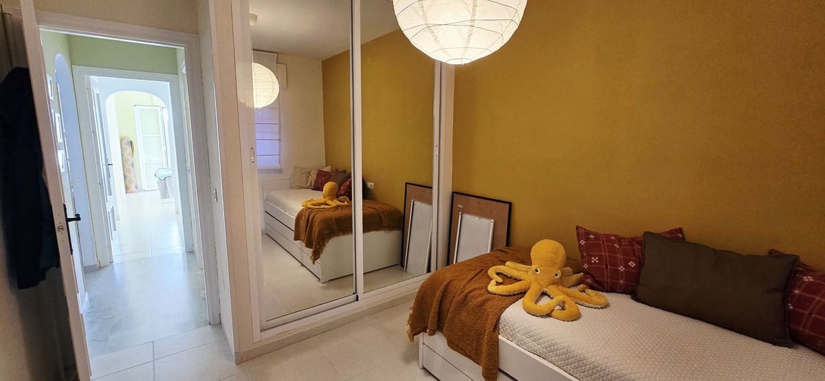 2 soveværelse Lejlighed til salg i Mijas Costa med swimmingpool - € 290.000 (Ref: 9534870)