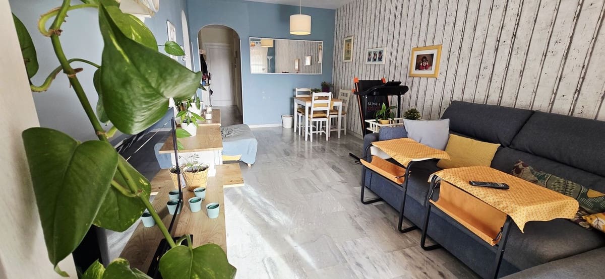 2 soveværelse Lejlighed til salg i Mijas Costa med swimmingpool - € 290.000 (Ref: 9534870)