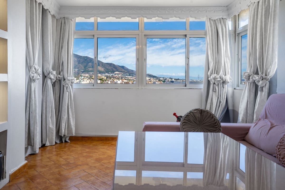 3 bedroom Apartment for sale in Mijas with pool - € 375,000 (Ref: 9534943)