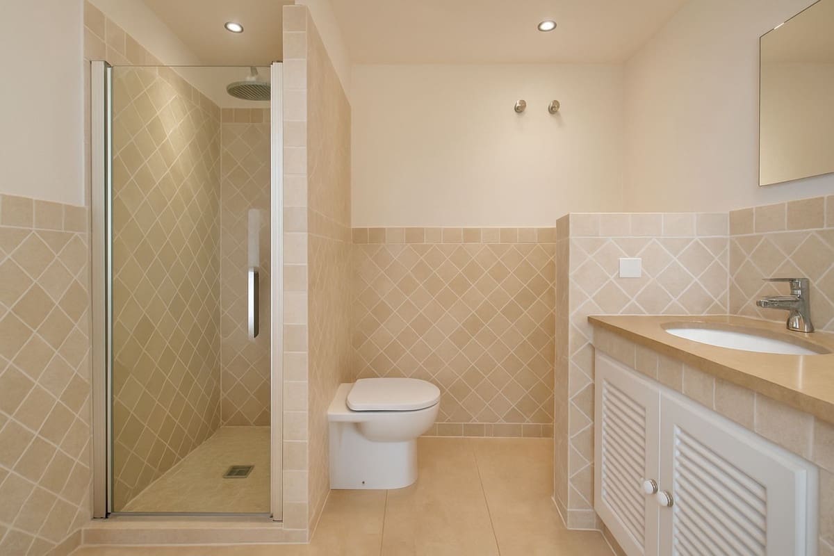 4 Zimmer Haus zu verkaufen in El Paraiso mit Pool Garage - 649.000 € (Ref: 9535062)