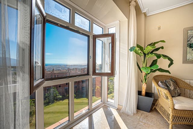 3 soveværelse Penthouse til salg i Marbella med swimmingpool garage - € 699.000 (Ref: 9535068)