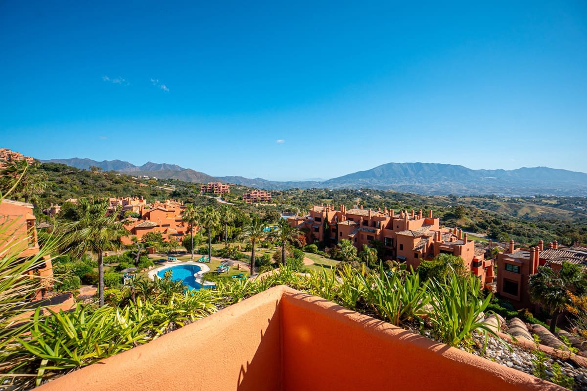 3 soveværelse Penthouse til salg i Marbella med swimmingpool garage - € 699.000 (Ref: 9535068)