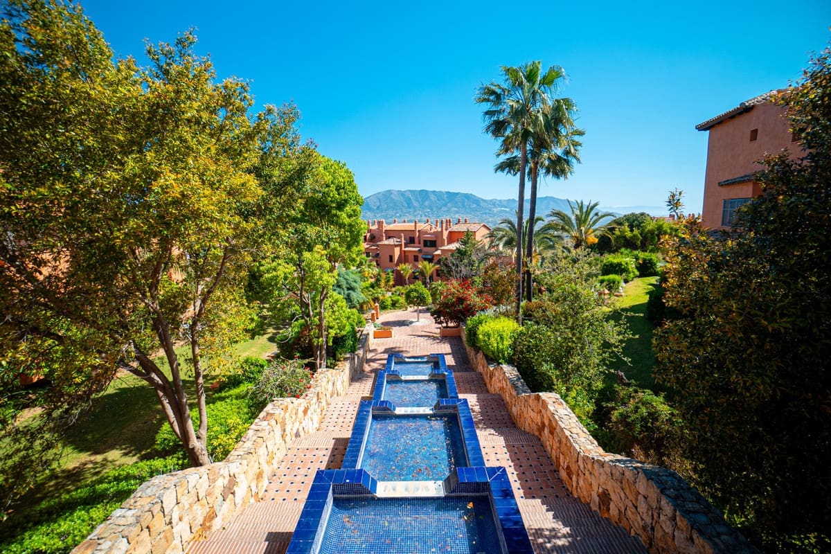 3 soveværelse Penthouse til salg i Marbella med swimmingpool garage - € 699.000 (Ref: 9535068)