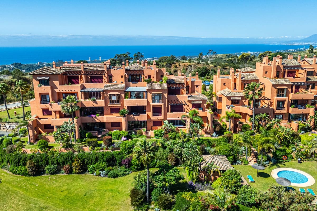 3 soveværelse Penthouse til salg i Marbella med swimmingpool garage - € 699.000 (Ref: 9535068)