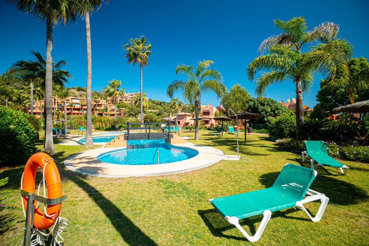 3 soveværelse Penthouse til salg i Marbella med swimmingpool garage - € 699.000 (Ref: 9535068)