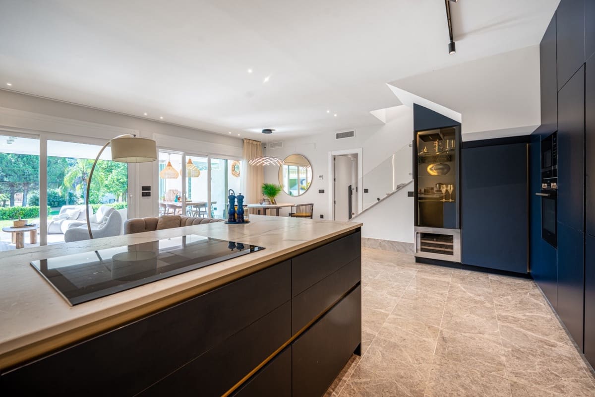 3 slaapkamer Huis te koop in Marbella met zwembad garage - € 895.000 (Ref: 9535096)