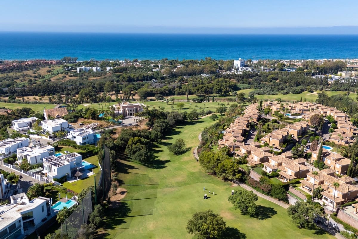 3 slaapkamer Huis te koop in Marbella met zwembad garage - € 895.000 (Ref: 9535096)