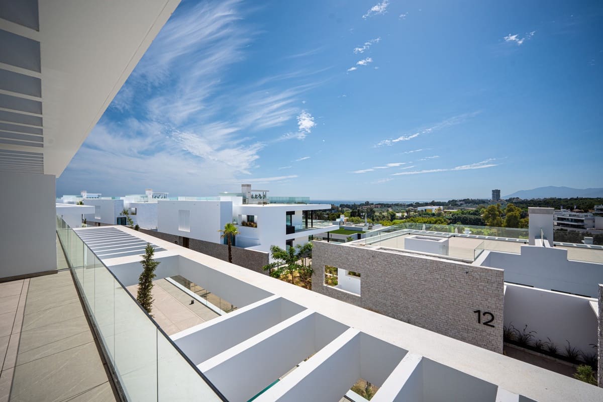 2 soveværelse Penthouse til salg i Marbella med swimmingpool garage - € 1.449.000 (Ref: 9535098)
