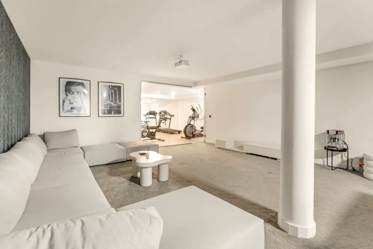 4 soverom Villa til salgs i Artola med svømmebasseng garasje - € 1 895 000 (Ref: 9535103)