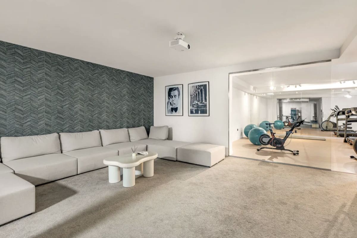 4 soverom Villa til salgs i Artola med svømmebasseng garasje - € 1 895 000 (Ref: 9535103)