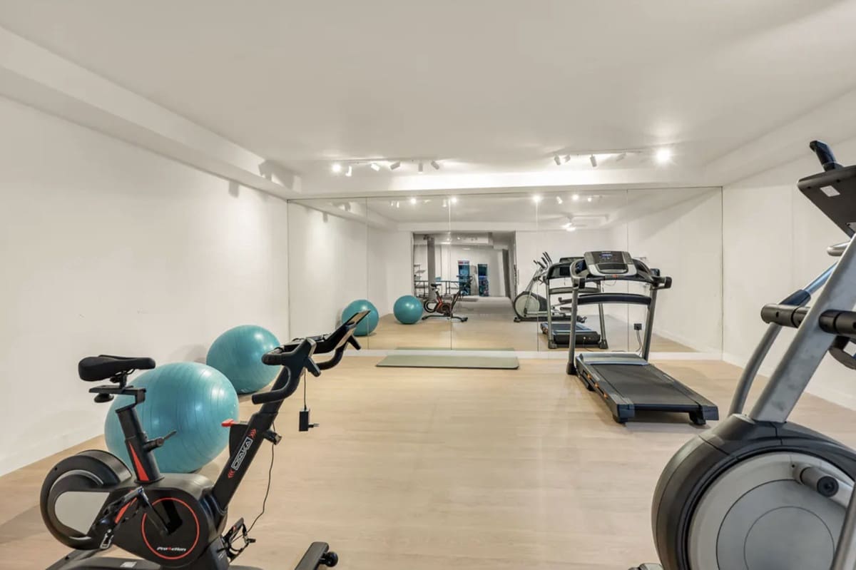 4 soverom Villa til salgs i Artola med svømmebasseng garasje - € 1 895 000 (Ref: 9535103)