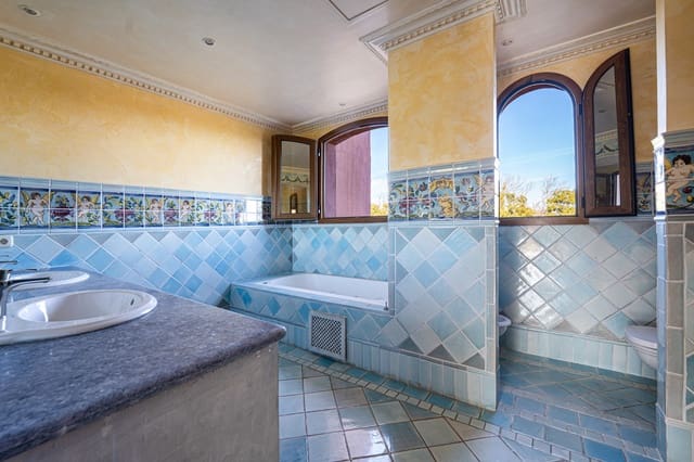 5 quarto Penthouse para venda em Guadalmina Baja, Marbella com piscina garagem - 2 295 000 € (Ref: 9535105)