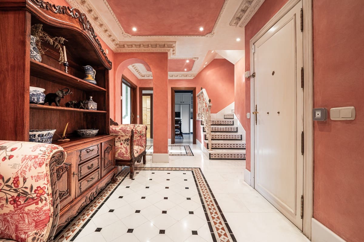 5 quarto Penthouse para venda em Guadalmina com piscina garagem - 2 295 000 € (Ref: 9535105)