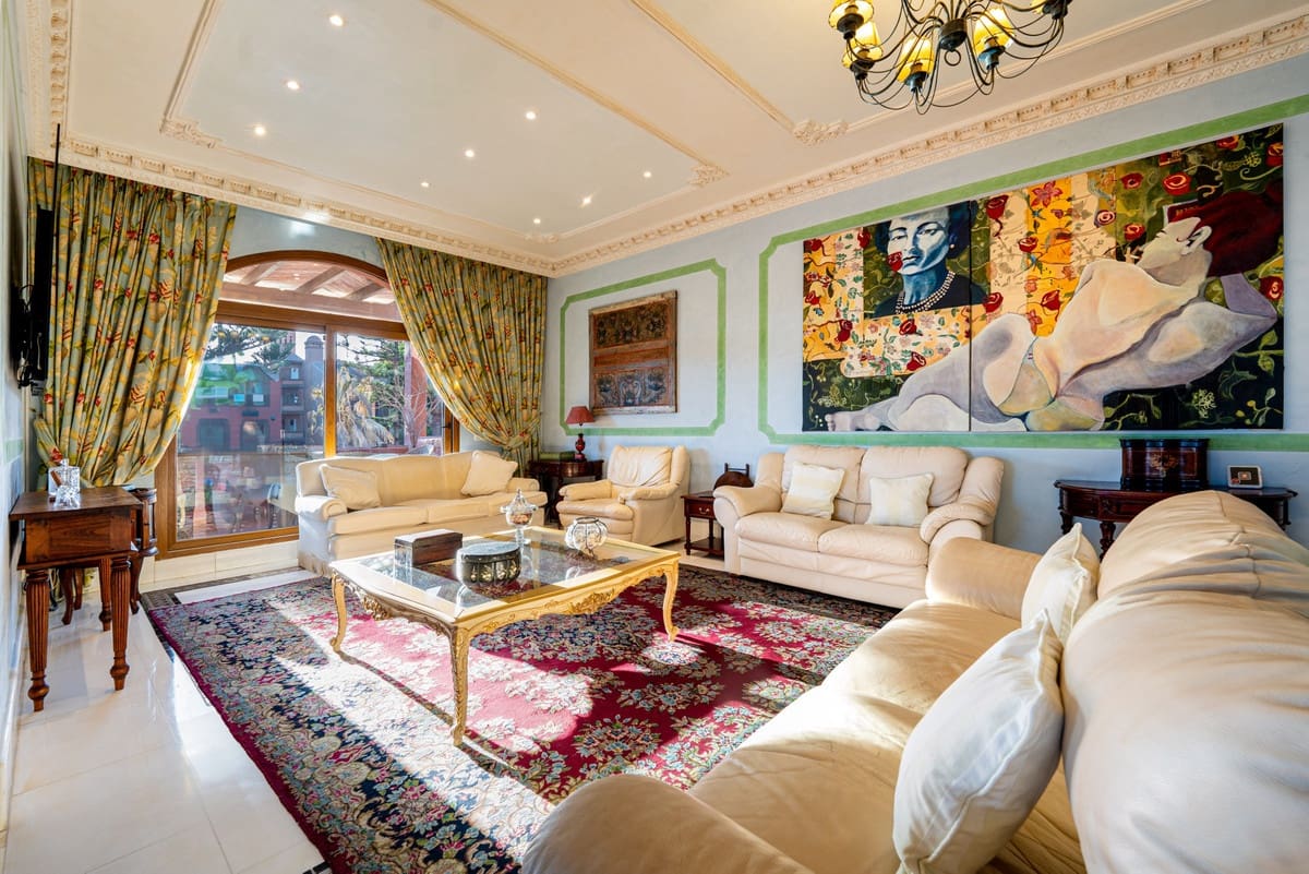 5 quarto Penthouse para venda em Guadalmina com piscina garagem - 2 295 000 € (Ref: 9535105)