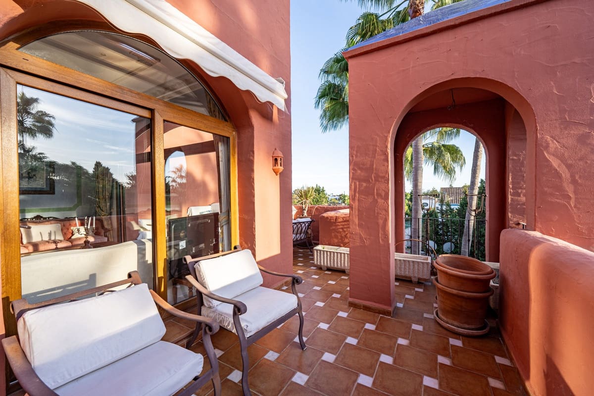 5 quarto Penthouse para venda em Guadalmina com piscina garagem - 2 295 000 € (Ref: 9535105)