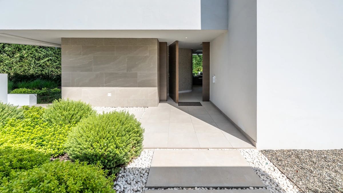 5 quarto Moradia para venda em Benahavis com piscina garagem - 2 595 000 € (Ref: 9535106)