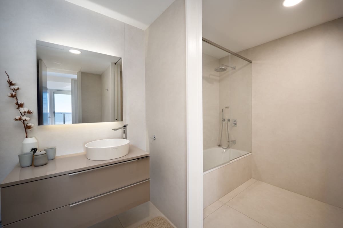 4 soveværelse Villa til salg i Estepona med swimmingpool garage - € 3.750.000 (Ref: 9535109)