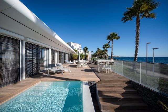 4 soveværelse Villa til salg i Estepona med swimmingpool garage - € 3.750.000 (Ref: 9535109)