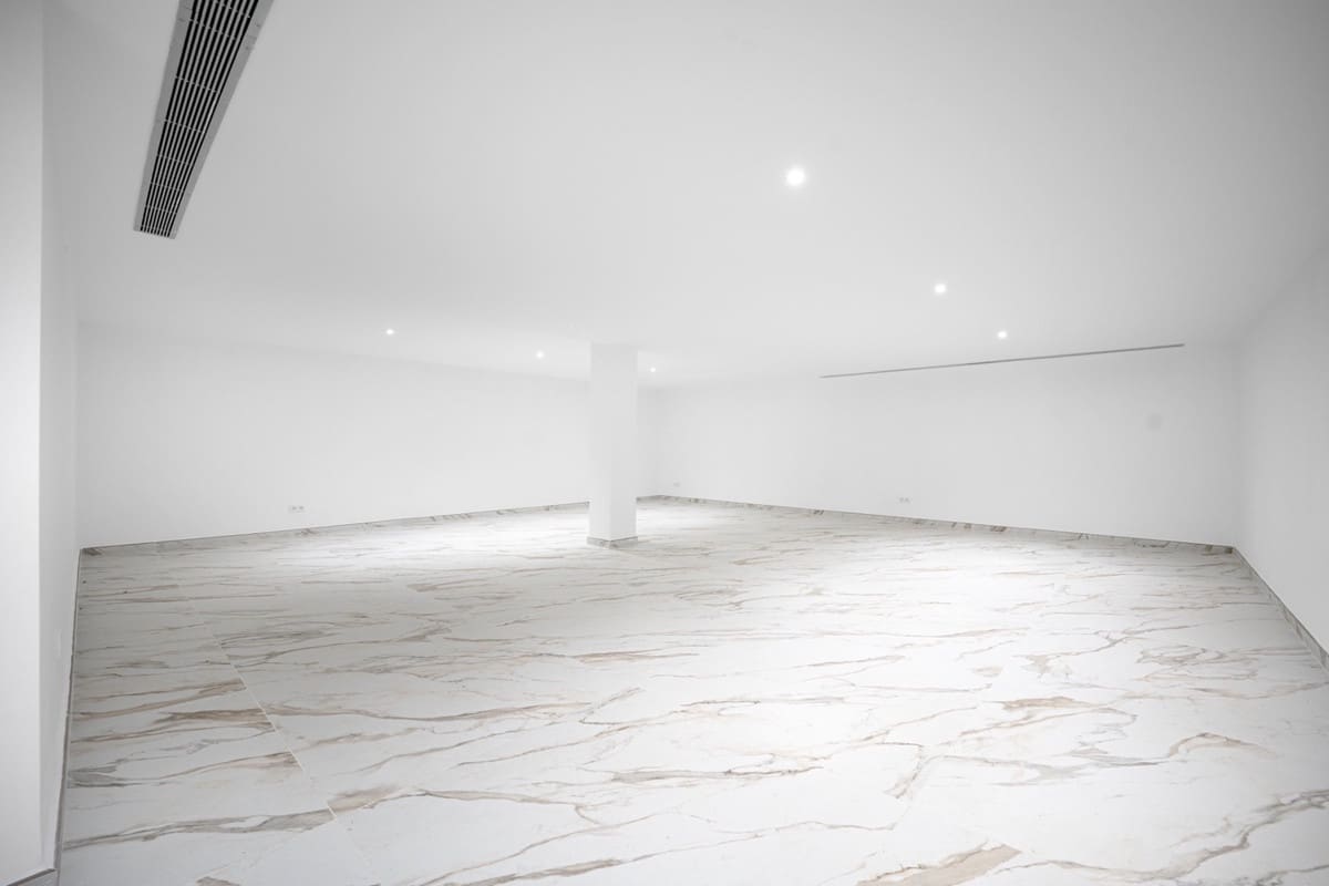 4 bedroom Villa for sale in Los Monteros with pool garage - € 4,050,000 (Ref: 9535111)