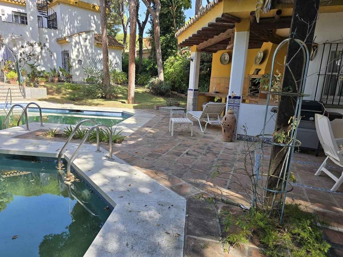 4 camera da letto Villa in vendita in Calahonda con piscina garage - 890.000 € (Rif: 9535116)
