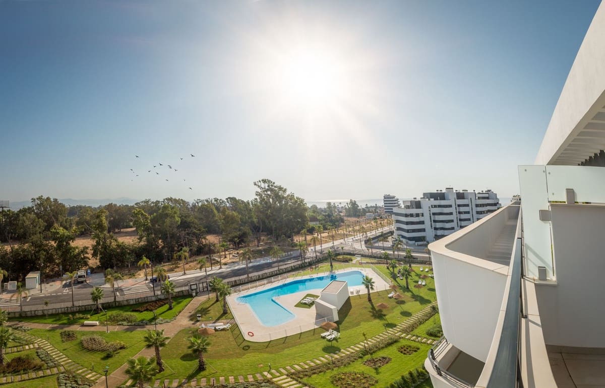 2 sovrum Takvåning till salu i Torremolinos med pool garage - 980 000 € (Ref: 9535131)