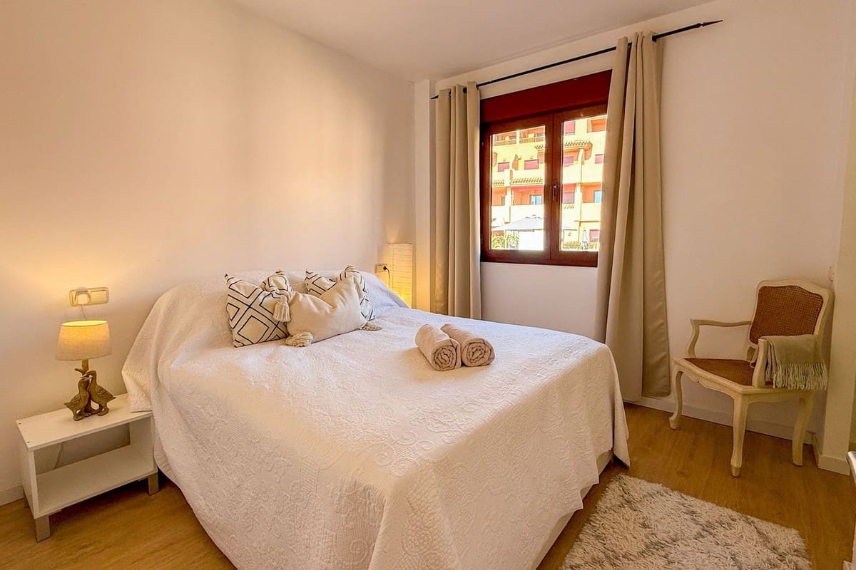 1 camera da letto Appartamento in vendita in New Golden Mile con piscina garage - 275.000 € (Rif: 9536933)